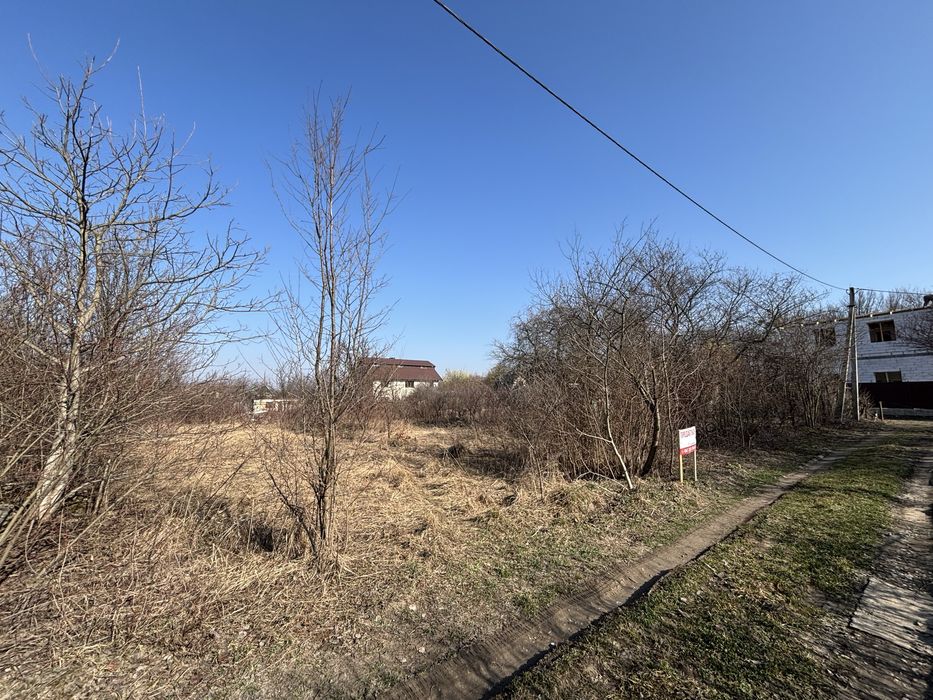 Продаж ділянка 10сотих . Павлівка. Дача. Авторинок. Світло. Інвестиція