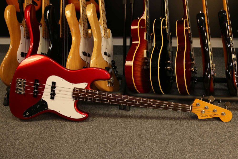 Fender Jazz Bass JB62 CAR 1997 r. Japan