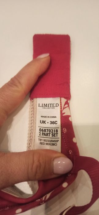Biustonosz Limited collection rozmiar 36 C