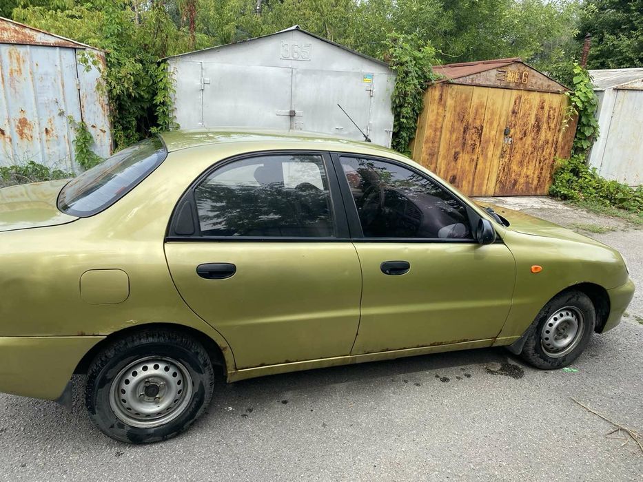 Део сенс 1,3  2006год