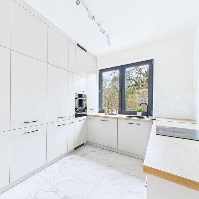 Montaż mebli na wymiar i usługi Skręcania mebli paczkowanych