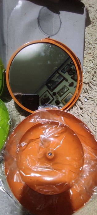 Espelho com duas taças