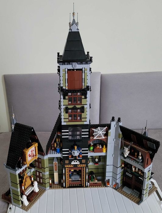 Lego Creator Expert 10273, Dom strachu