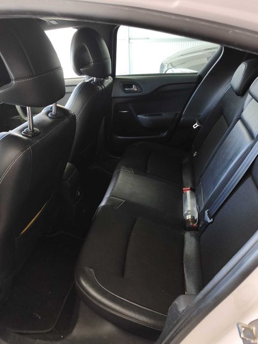 Carro Citroen DS4