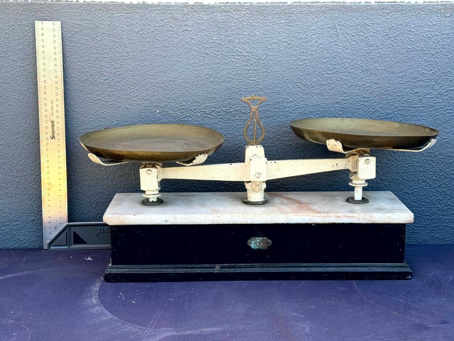 Balanças antigas verdadeiras