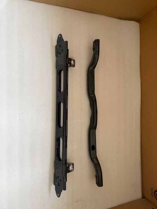 Dolna belka pasa Dodge RAM 1500 V DT 19 - 24