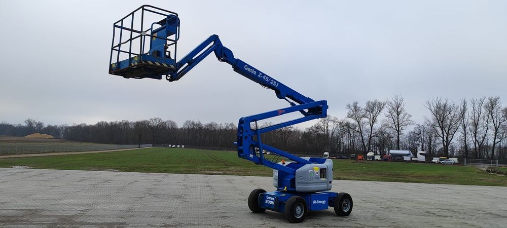 Genie Genie Z-45/25  Zwyżka przegubowa – 13,8 m