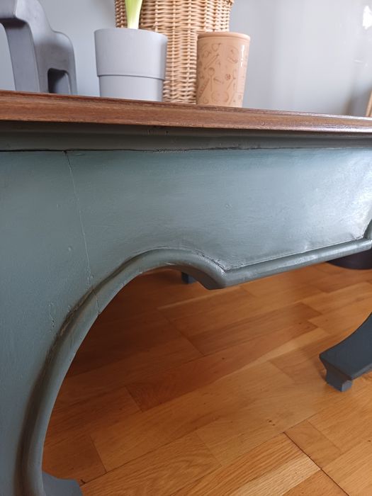 Stolik kawowy z litego drewna