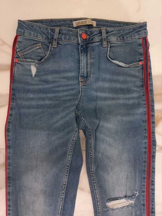 Dżinsy Zara z przetarciami M 38