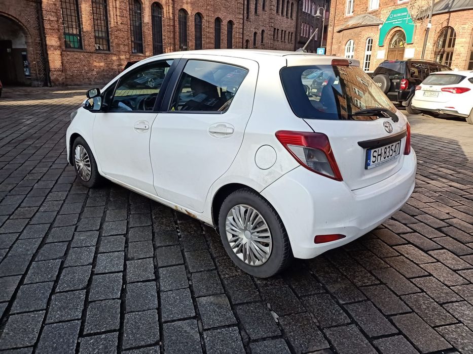 Toyota Yaris Diesel kamera cofania