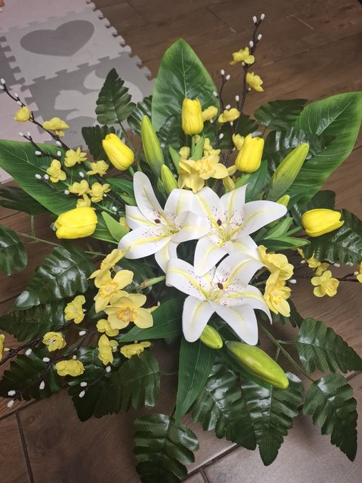 Stroik, kompozycja nagrobna