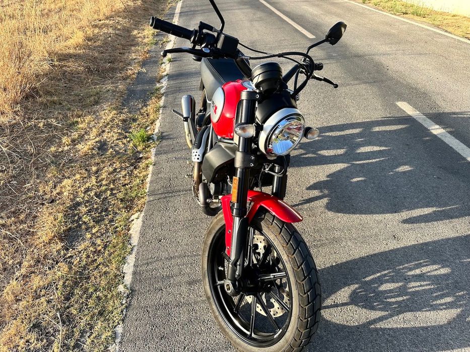Ducati Scrambler 800cc