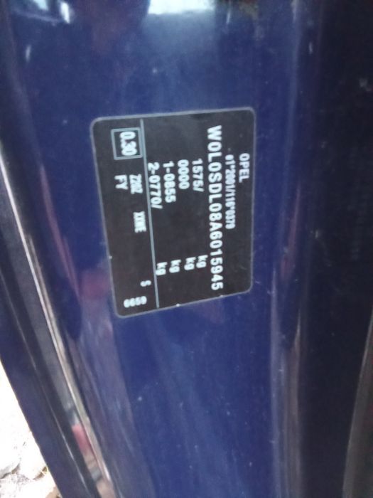 OPEL CORSA D 3D drzwi przednie prawe kod lakieru Z20Z