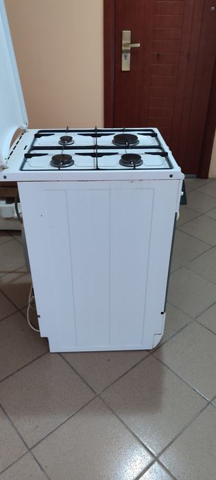 Продам газову плиту з електродуховкою