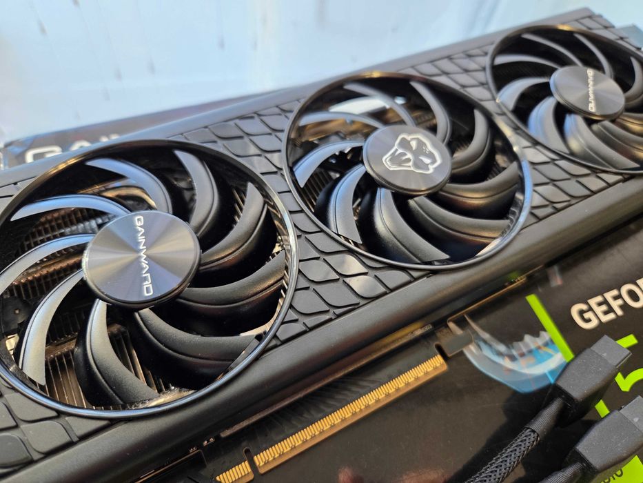 Gainward RTX 5070 Python III jak nowa