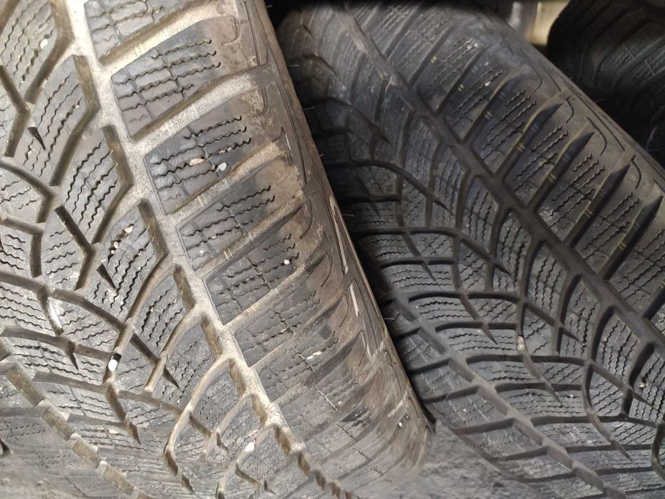 opony zimowe- 4szt. - 215/60R16 Goodyear