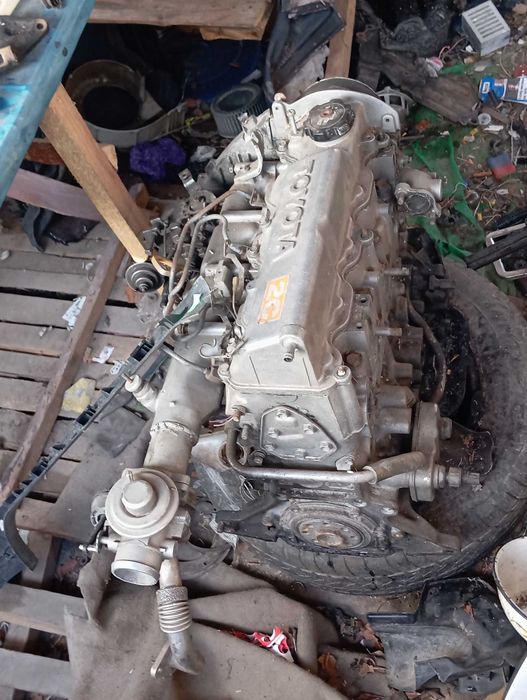 Двигун на тойоту дізель 2с