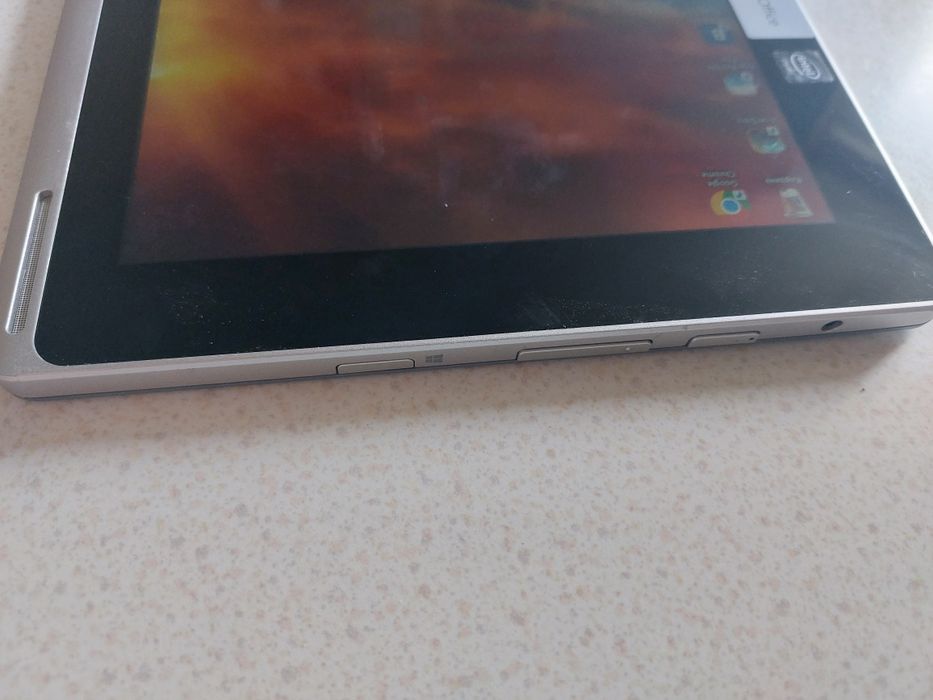 Б/у Ноутбук Acer Aspire Switch 10  Intel Atom 2GB 64SSD