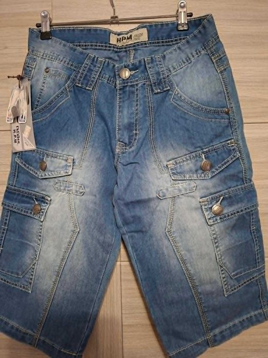 Jeansowe, krótkie spodnie męskie r 29