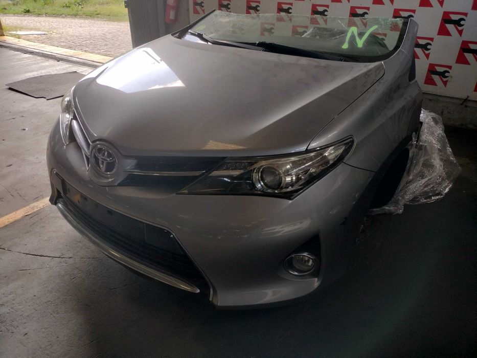 Frente Completa Toyota Auris 1.4 D4D 2014 #F30