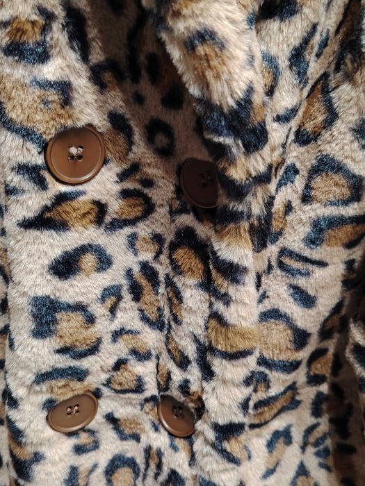 Sprzdam plaszcz panterka m-l