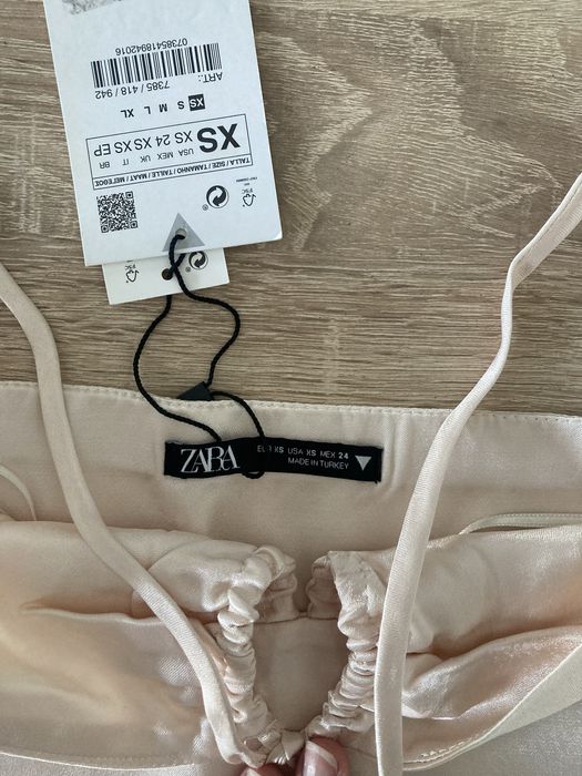 Новий топ Zara XS-S