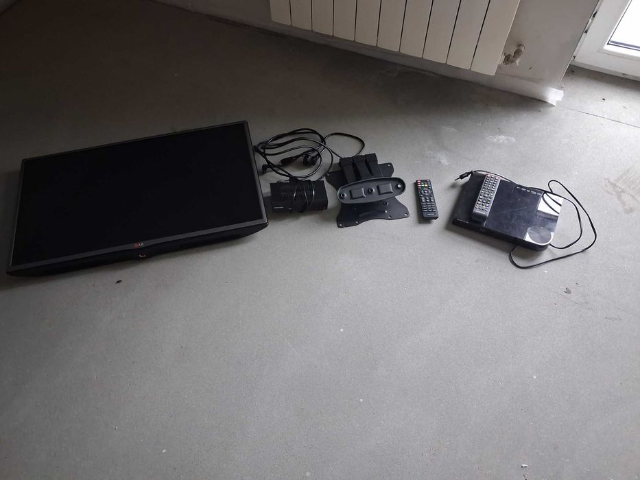 Telewizor plus DVD