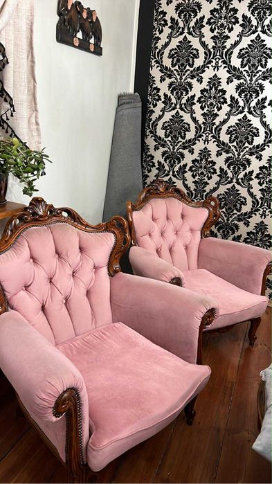 Zestaw mebli w stylu Ludwik