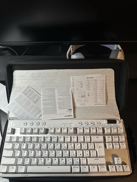 Клавиатура logitech PRO X TKL LIGHTSPEED