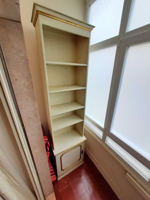 Conjunto de 2 móveis/estantes em madeira maciça