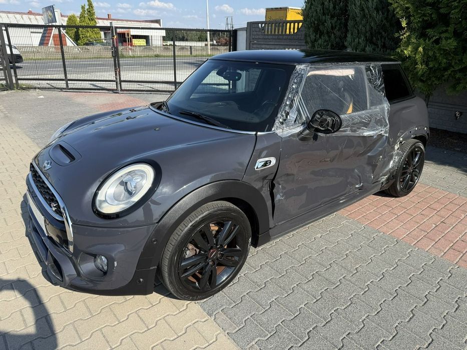 MINI Cooper S John Cooper Works