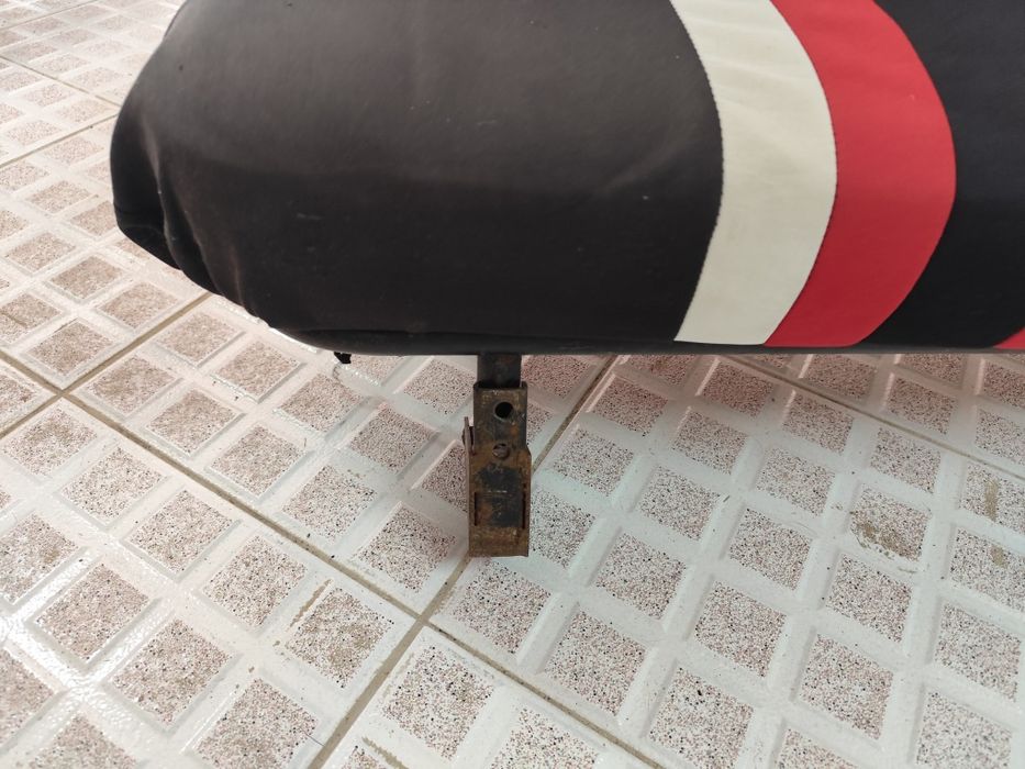 Vendo bancos para Nissan Vanette para restaurar