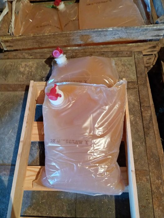 Sprzedam soki z jabłek