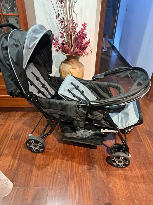 Carrinho de bebe gemeos469420815250237440