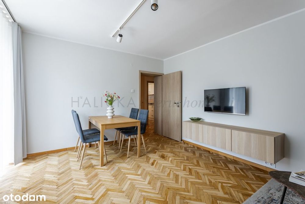 Niezależne pokoje, balkon z widokiem na zieleń