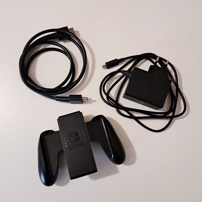 Nintendo Switch OLED Branca Completa + Bolsa