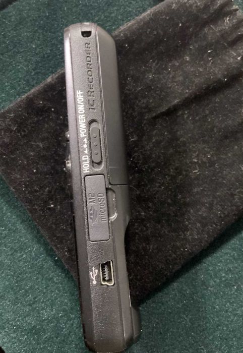Диктофон Sony ICD-PX312F 2 GB