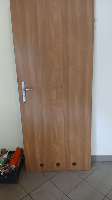 Drzwi 80cm prawe