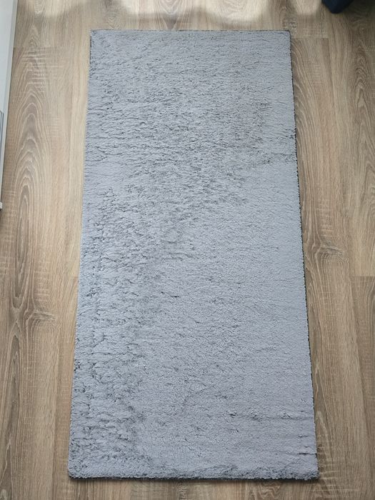 Dywanik  mały  szary