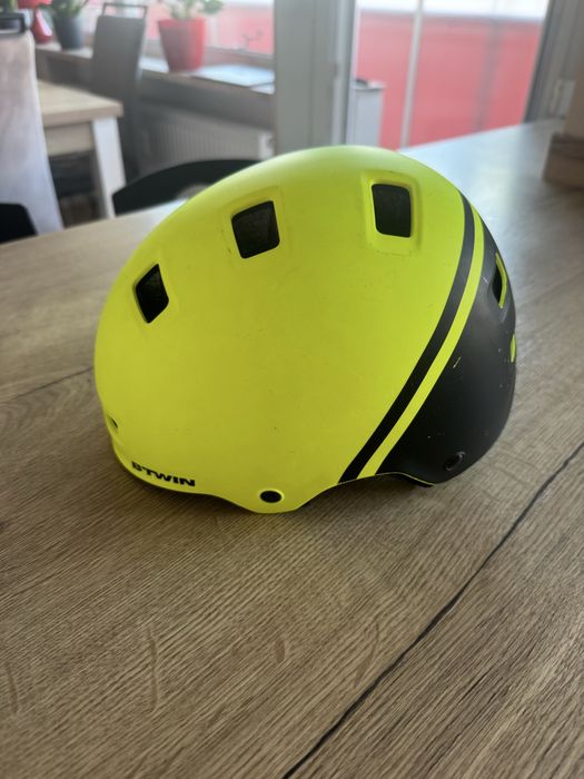 Kask rowerowy r. 52-55 cm