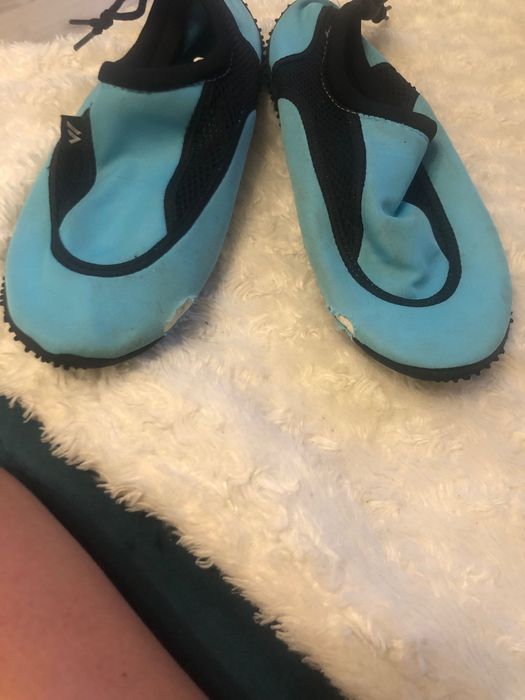 Buty do plywania  dla chłopca 39