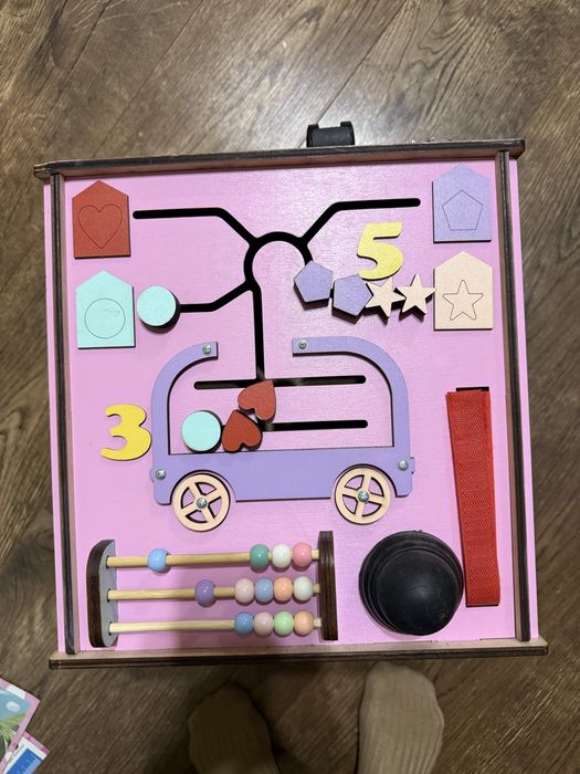 Продам Бізі-Куб в чудовому стані