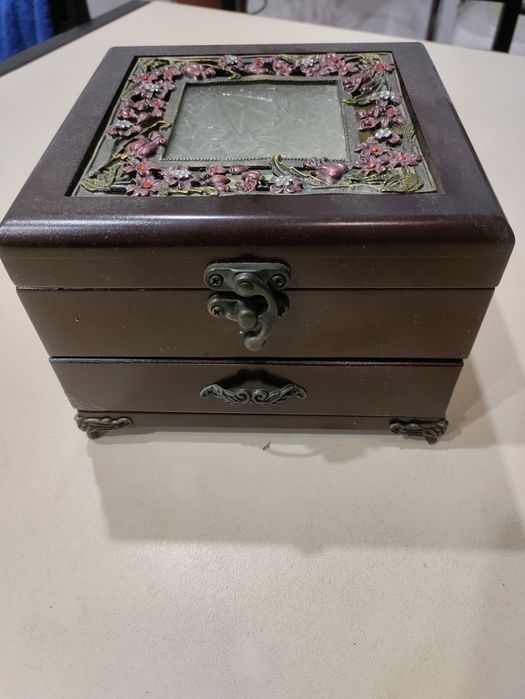 Шкатулка вінтажна