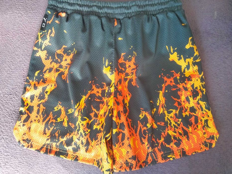 Puma
Straight Flames Short Black