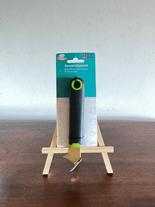 Abre Latas com Cabo reforçado.