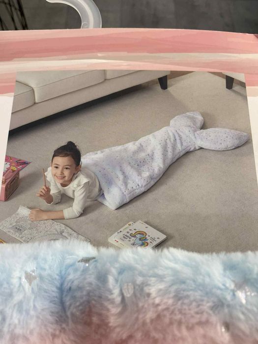 Prześliczny śpiwór ocieplany.