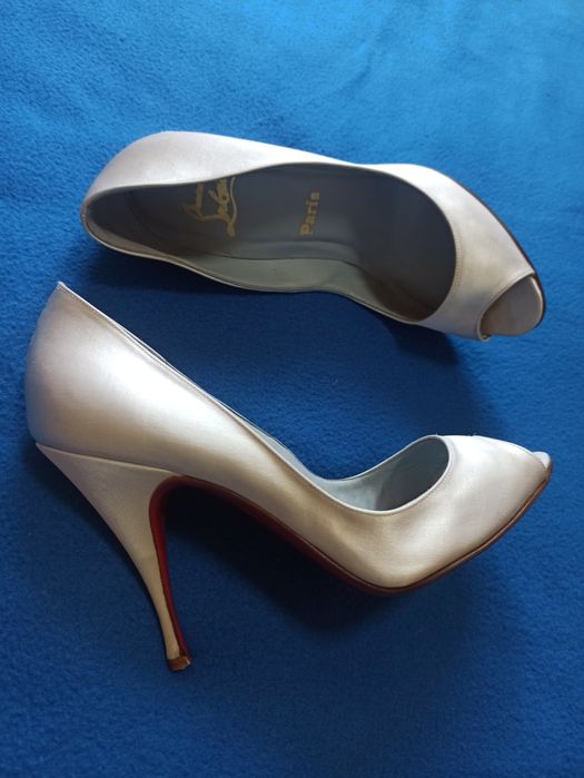 Szpilki Louboutin