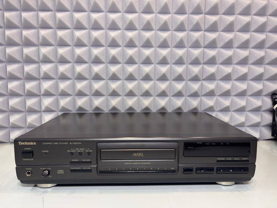 Odtwarzacz CD Technics SL PG 570 A
