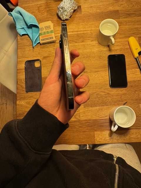 Iphone 14 pro jak nowy