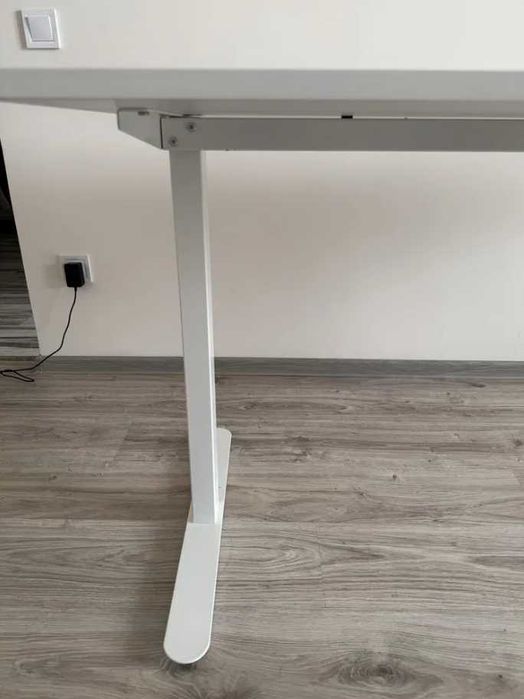 Стіл письмовий JYSK STAUNING 80x160см на металевому каркасі